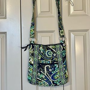 Vera Bradley crossbody purse medium size navy, green & white